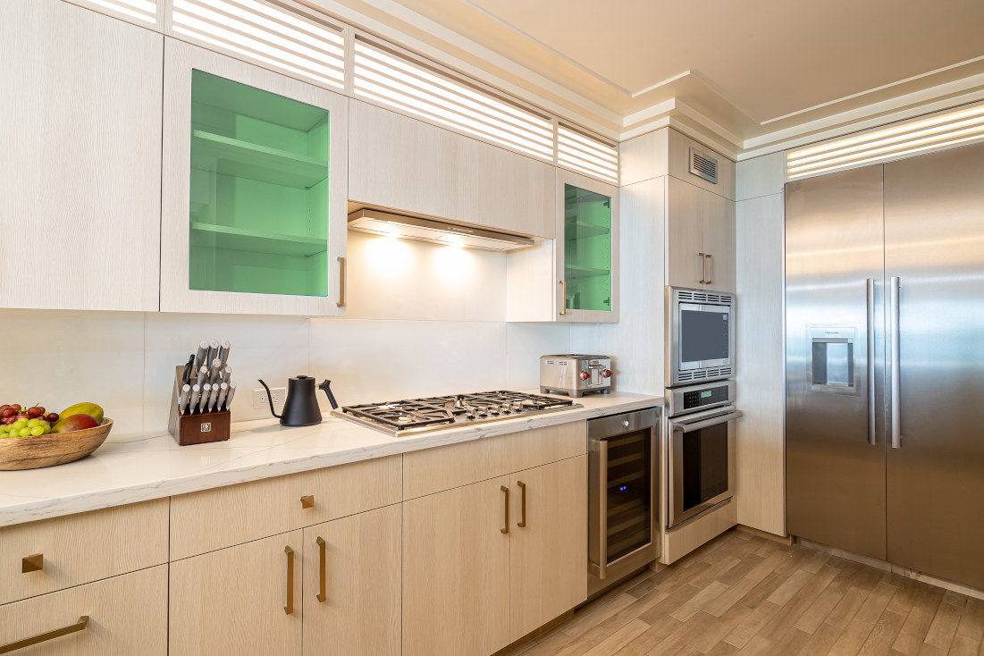 Espacio The Jewel of Waikiki - Luxury Suite Premium Kitchen